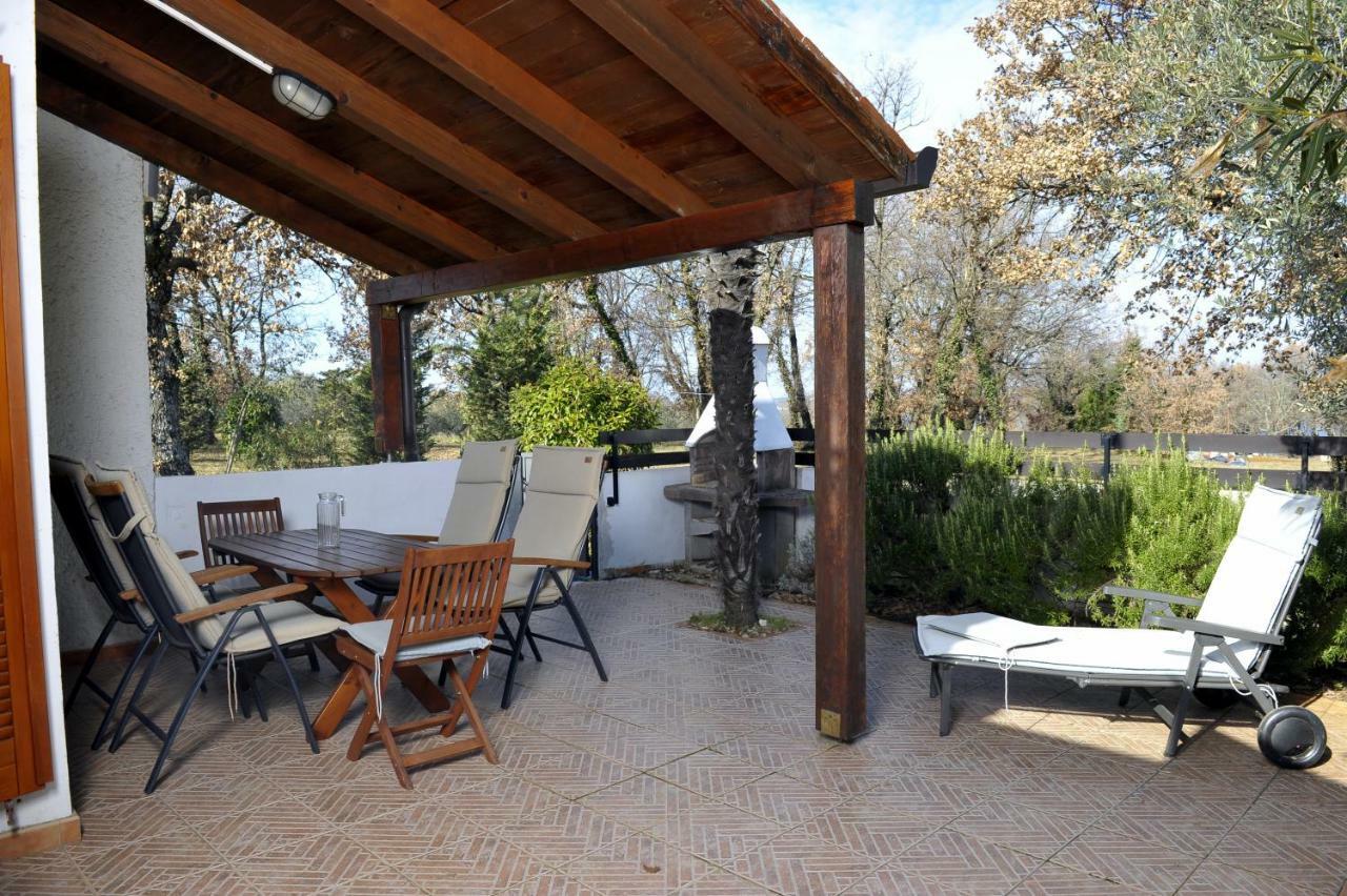 Holiday House Lena Пореч Экстерьер фото